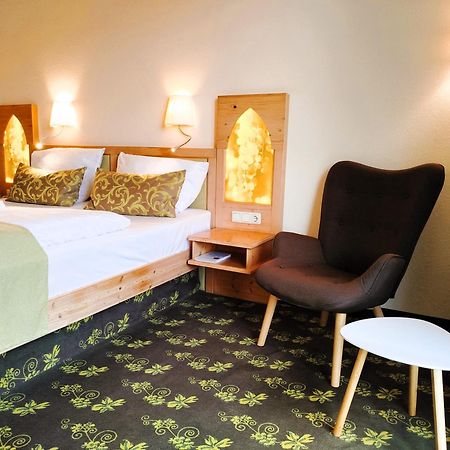 Akzent Waldhotel Rheingau Geisenheim Esterno foto