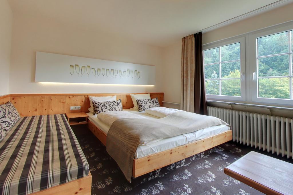 Akzent Waldhotel Rheingau Geisenheim Esterno foto