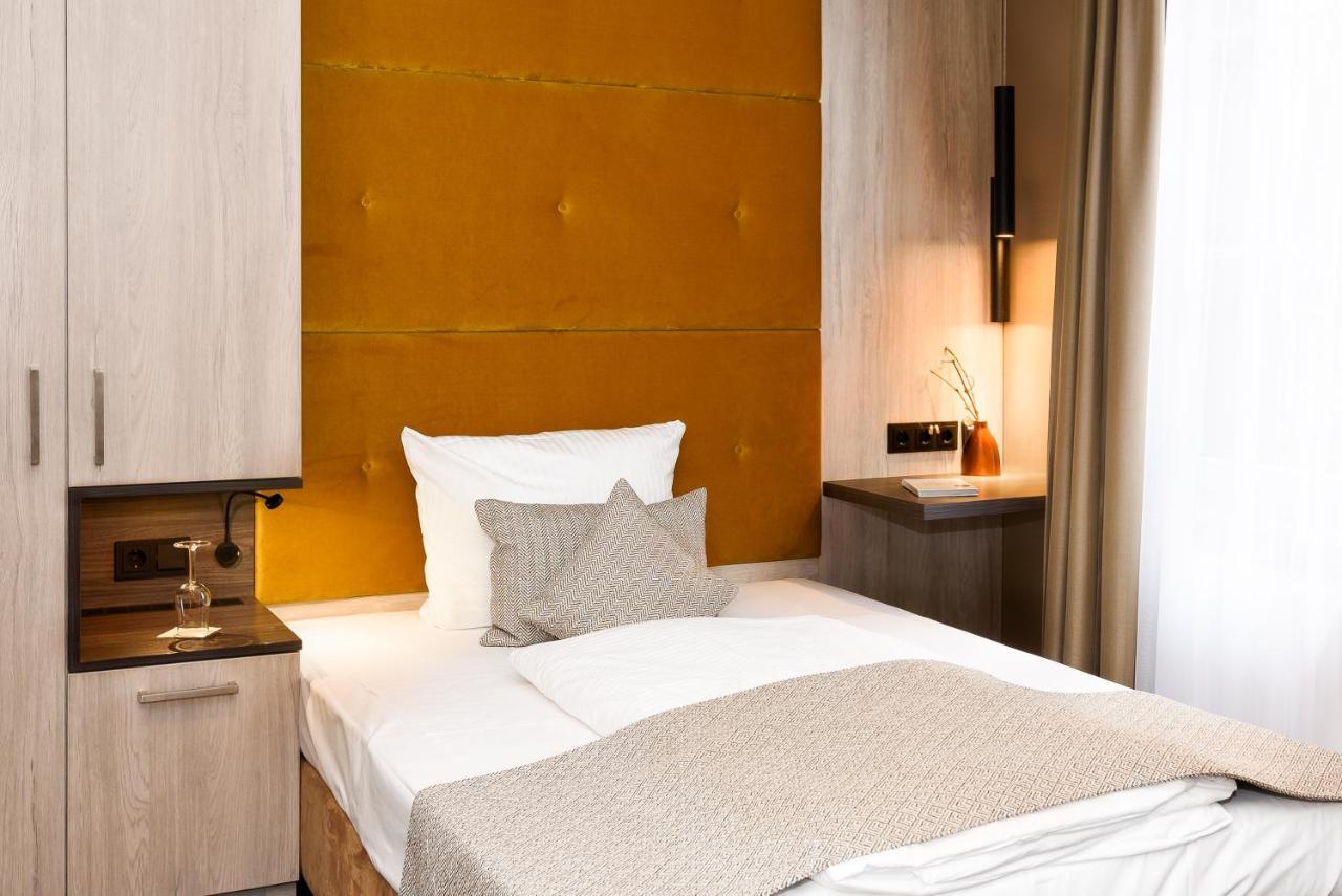 Akzent Waldhotel Rheingau Geisenheim Esterno foto
