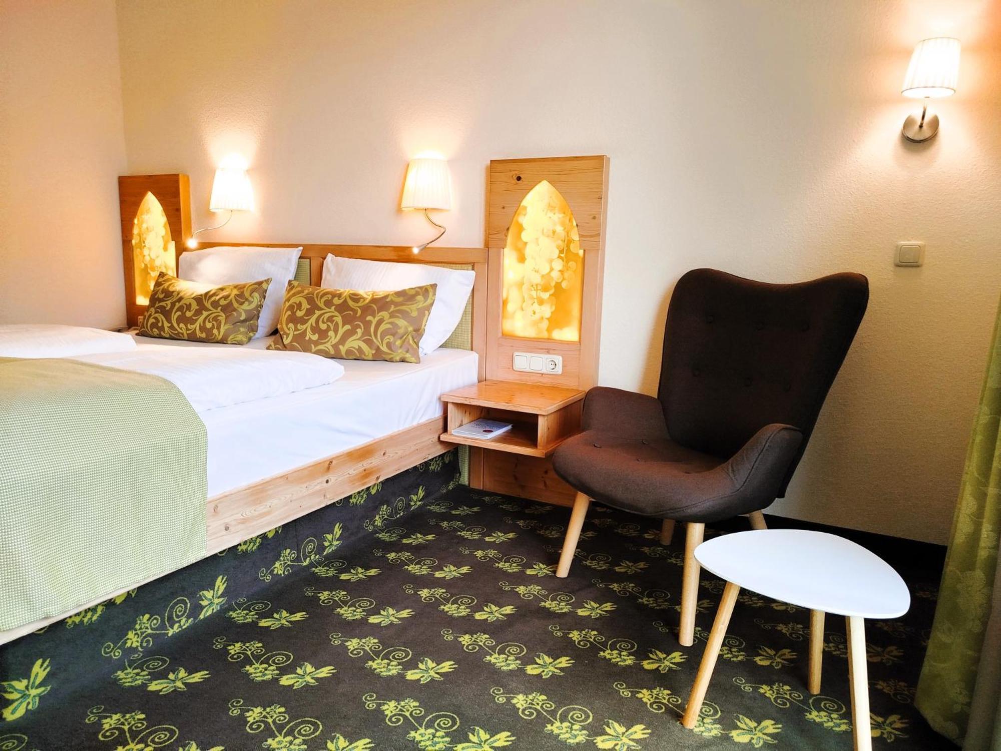 Akzent Waldhotel Rheingau Geisenheim Esterno foto