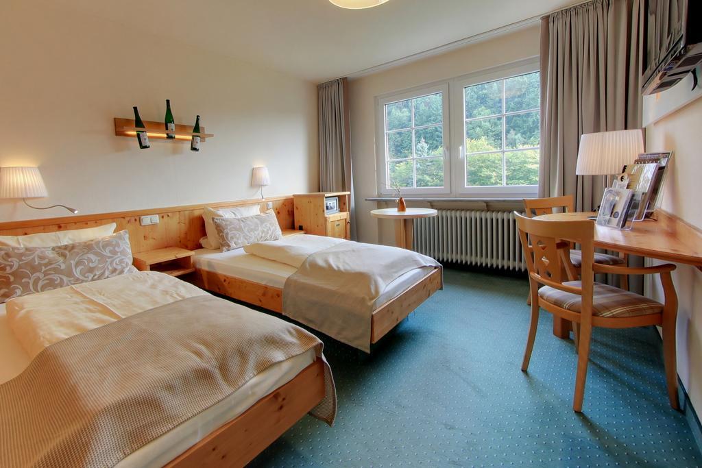 Akzent Waldhotel Rheingau Geisenheim Esterno foto