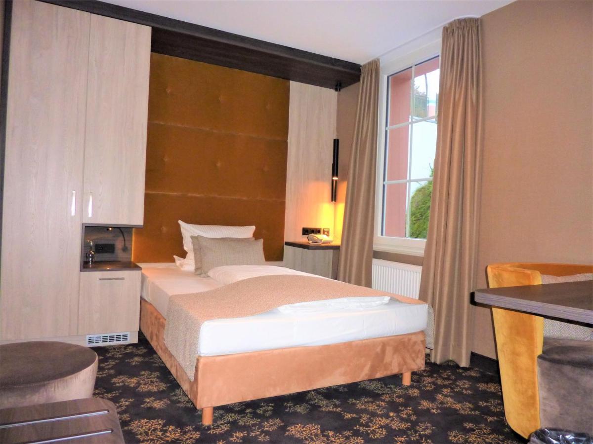Akzent Waldhotel Rheingau Geisenheim Esterno foto