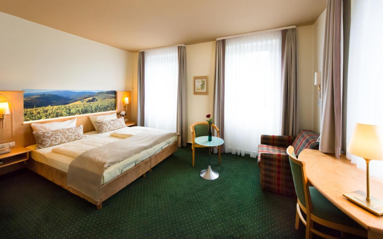 Akzent Waldhotel Rheingau Geisenheim Esterno foto